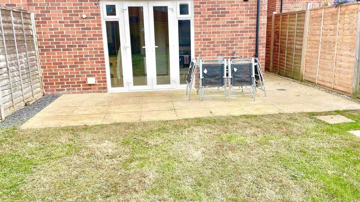 Great Home In Lovely Area With Parking, Sleeps 6 Folkestone Eksteriør bilde